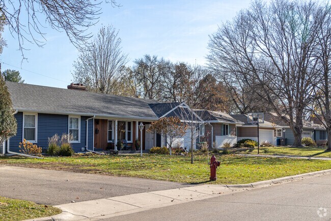 Many original homes in Strachauer Park are ranch-style houses from the 1950s.