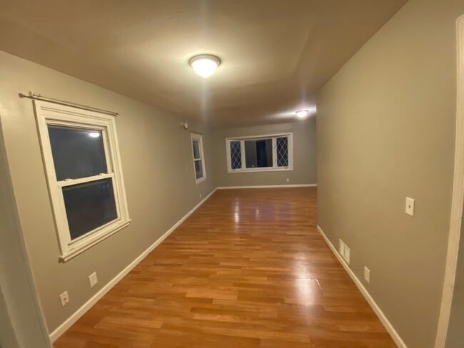 1090 Elda Ln, Cincinnati, OH 45224 - photo 3