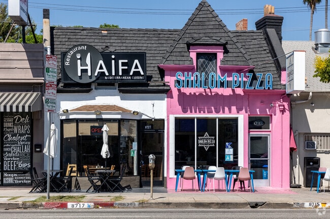 Pico-Robertson offers a walkable environment with shops and cafes