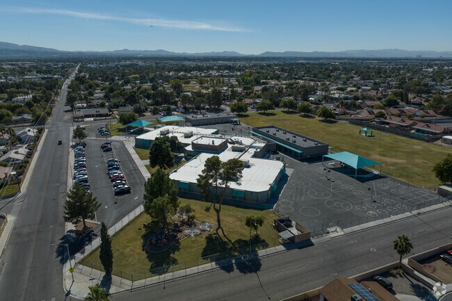 At Bill Y Tomiyasu Elementary School, there are 27 equivalent full-time teachers.