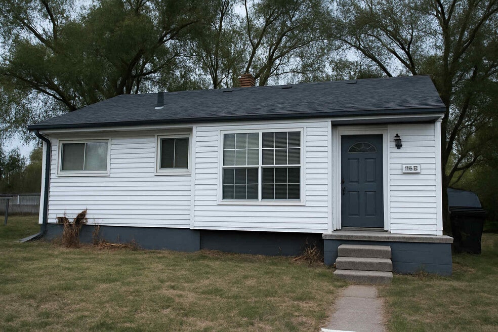 19668 Hanna St, Highland Park, MI 48203 - photo 1