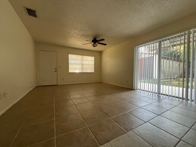 2841 N 2nd St unit 2841, North Fort Myers, FL 33917 - photo 4
