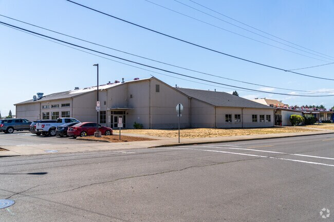 Harrisburg Elementary School is a public school in Oregon.