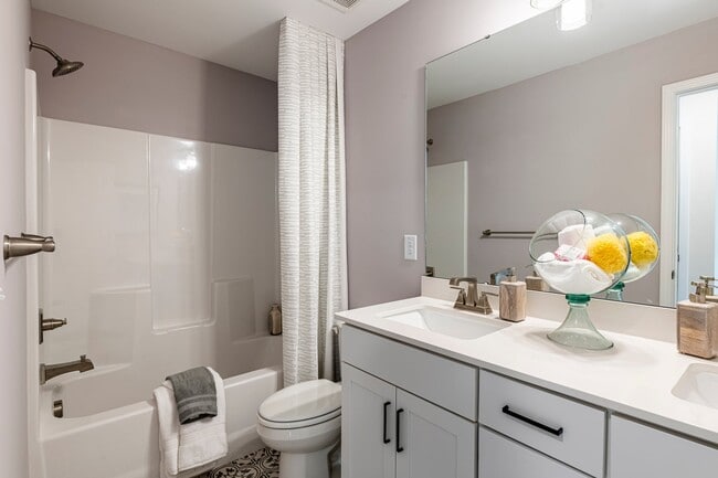 2011 Upland Ln, Durham, NC 27712 - photo 3