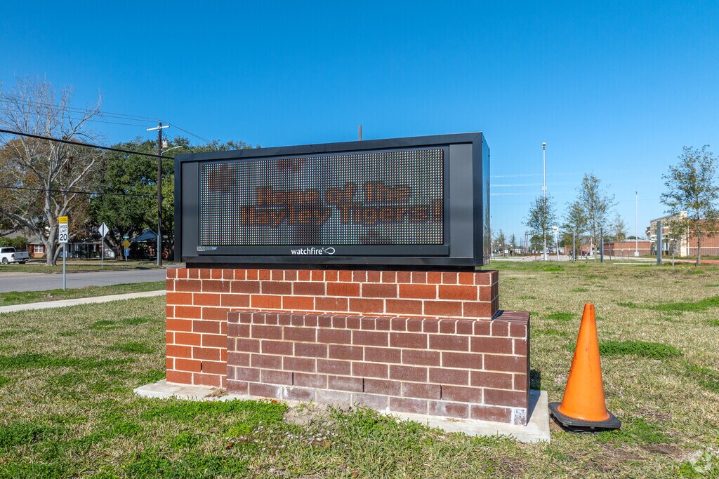 Jimmy Hayley Elementary School, La Marque TX Rankings & Reviews