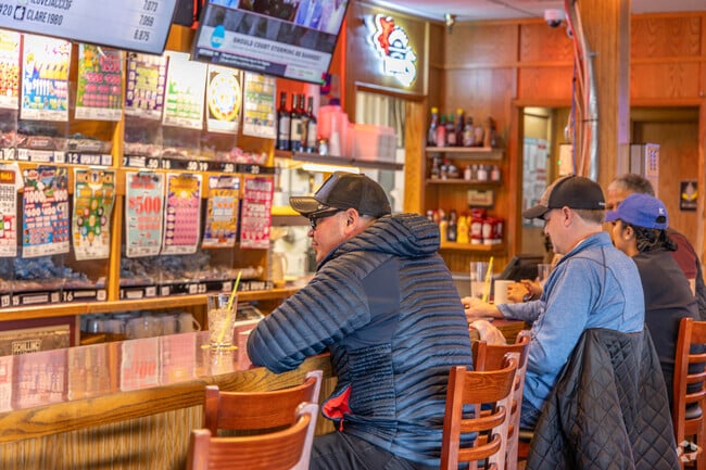 At Dino's near Kennydale, folks like to pop in for a quick drink and some friendly chatter.
