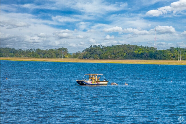 Shadowmoss residents are only minutes away from enjoying the day on the Ashley River.