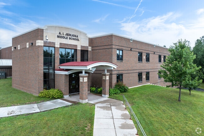 Jedlicka Middle School is located in Proctor, MN.