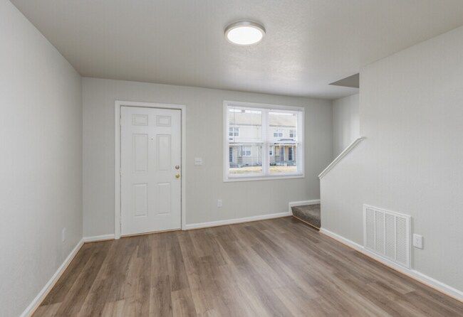 869 36th St unit 85901, Newport News, VA 23607 - photo 4