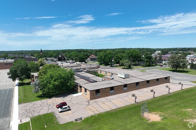 Parkside Elementary School has an overall Niche grade of 'B-'.