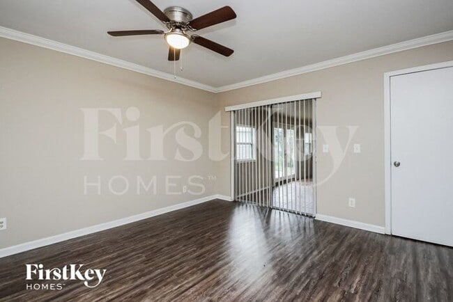 2390 Meadow Ln, Kissimmee, FL 34744 - photo 4