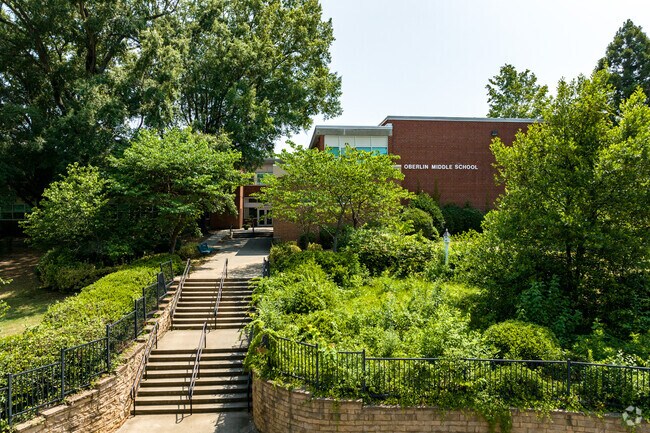 Oberlin Magnet Middle School is located in Raleigh, NC.