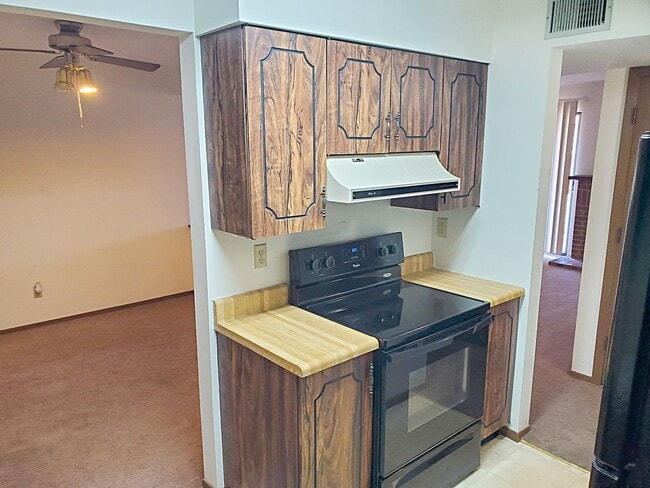 1531 Springlet Ct, Florissant, MO 63033 - photo 3