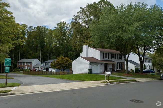 Many George Mason communities have diligent HOAs that maintain walkways and community spaces.