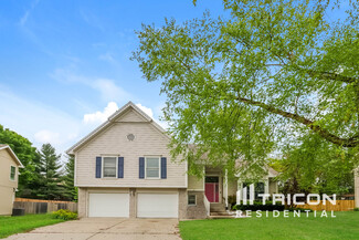 7707 N Pomona Ave, Kansas City, MO 64152