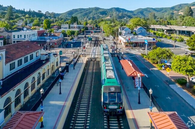 Peacock Gap residents can  take the SMART Train from San Rafael, too.