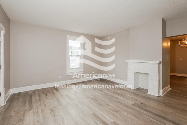 902 Bye St, Akron, OH 44320 - photo 2