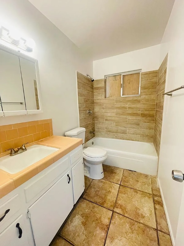 611 Wilson Ave Unit C, Bakersfield, CA 93308