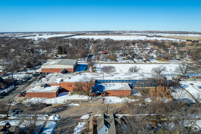 Soderstrom Elementary is surrounded by residential homes.