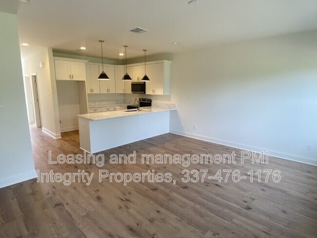 8550 Cat Rd unit B, Maurice, LA 70555 - photo 7