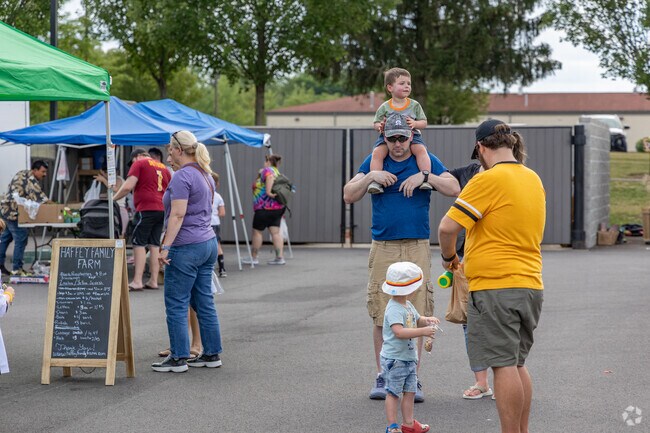 Cranberry Farmers Market offers family-friendly evening activities.