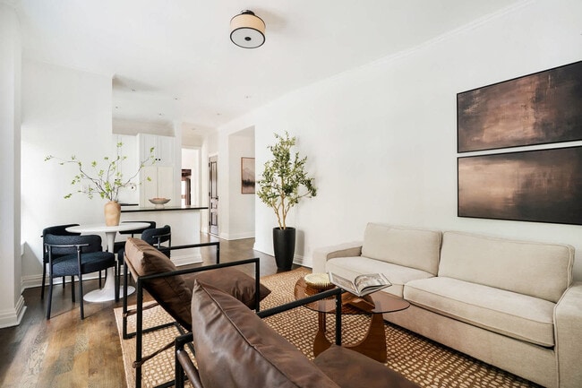 10 5th Ave unit ID1255905P, New York, NY 10011 - photo 3