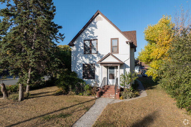 There are some traditional homes left like this two story home in Downtown Fargo.
