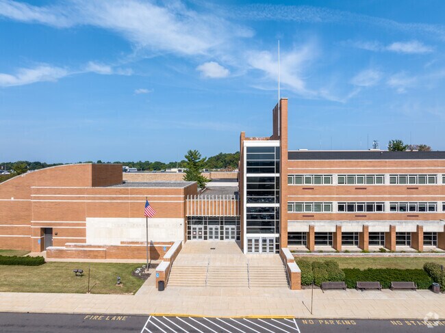 North Penn Senior High School receives an overall A rating from niche.com.