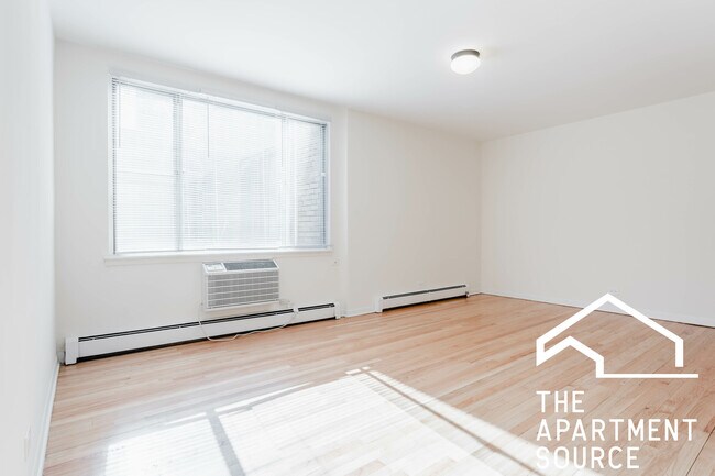 424 W Oakdale Ave unit 301, Chicago, IL 60657 - photo 5