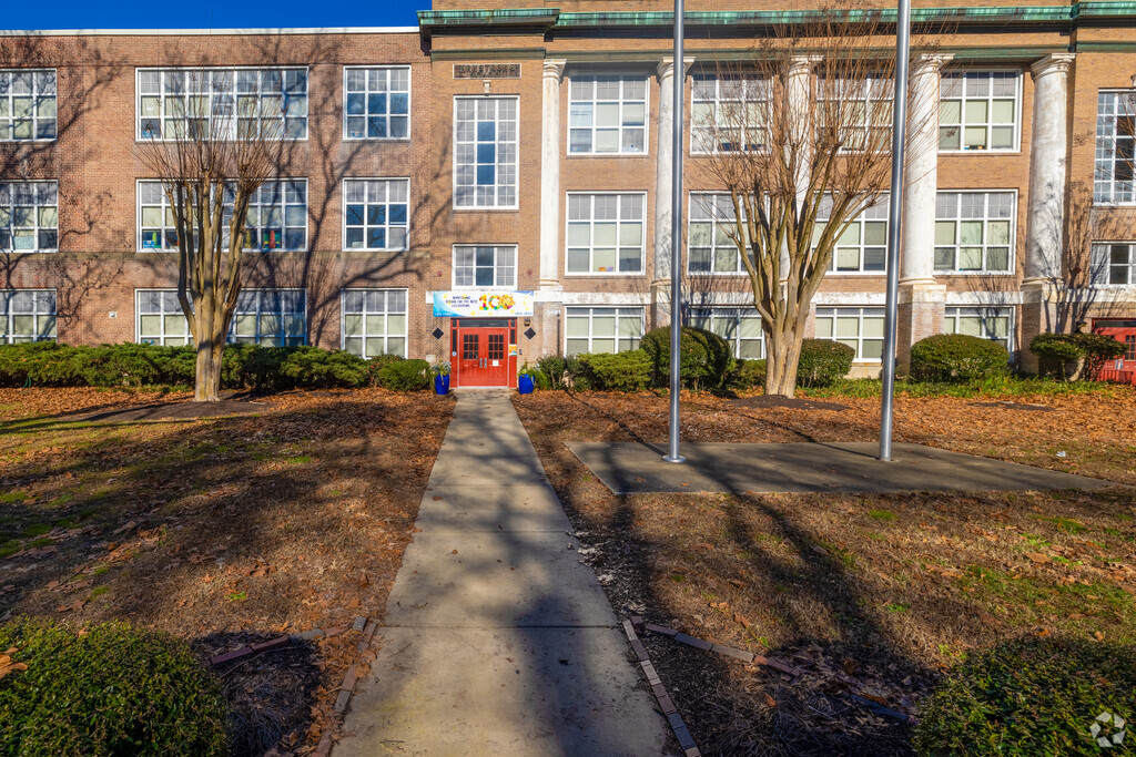 Armstrong Elementary School for the Arts
