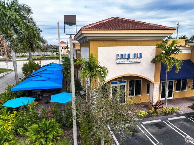 Zona Blu offers excellent Italian food and outdoor dining options in Golden Lakes.