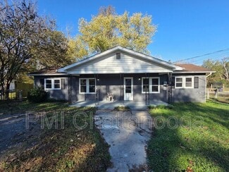 1663 Keeble St, Chattanooga, TN 37412