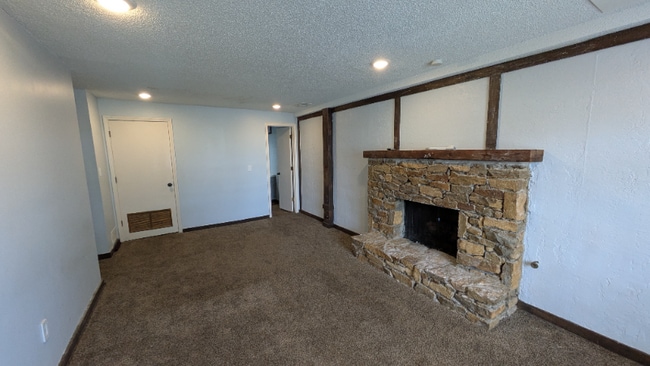 7209 W 56th Terrace, Overland Park, KS 66202 - photo 4