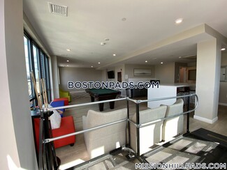 35 S Huntington Ave Unit 403, Boston, MA 02130