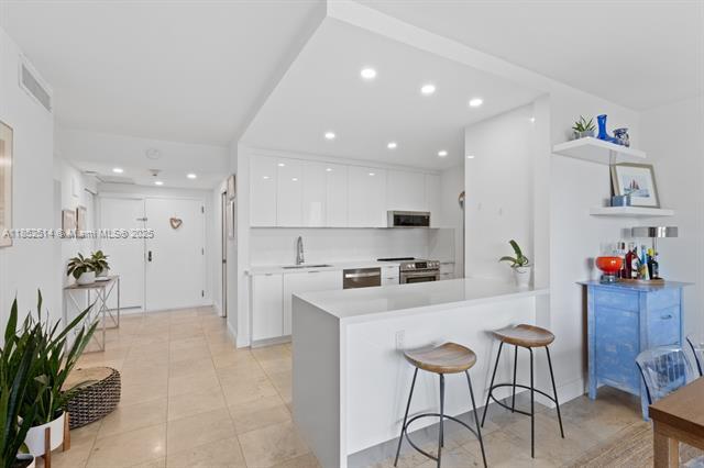 Botanica at Key Colony unit 411, Key Biscayne, FL 33149 - photo 4