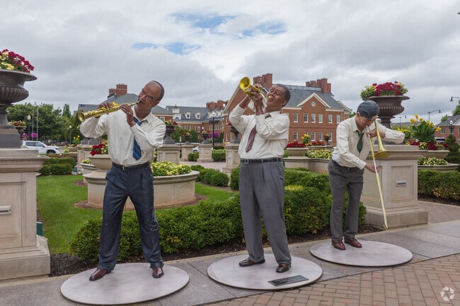 Many fun statues are sprinkled around downtown Carmel near East Carmel.