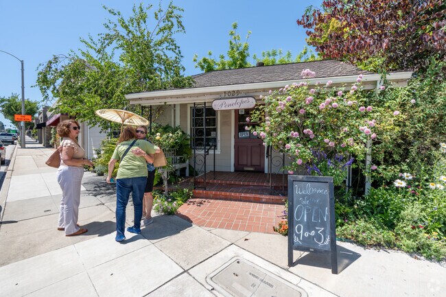 Penelope's Cafe Books & Gallery offers an eclectic mix of dining and leisure in La Canada.
