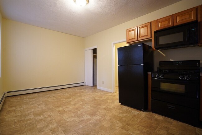 66 Empire St unit 1, Allston, MA 02134 - photo 5