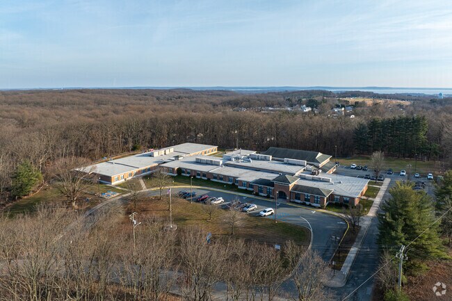 Bainbridge Elementary School has received an overall grade of C+ from Niche.com.