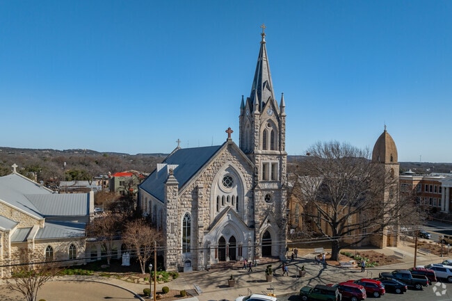 St Mary's Catholic School in Fredericksburg educates students K-8.