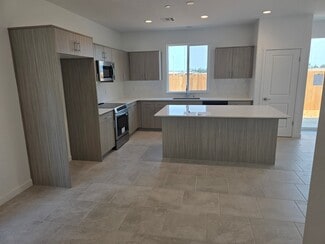 2954 Tierra Dr, Fresno, CA 93730