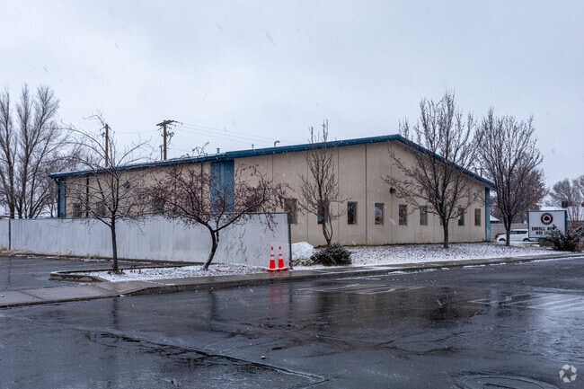 Nahunta Hall is located in the Lindon neighborhood.