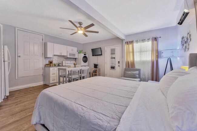 3317 W St Conrad St unit ID1366622P, Tampa, FL 33607 - photo 7