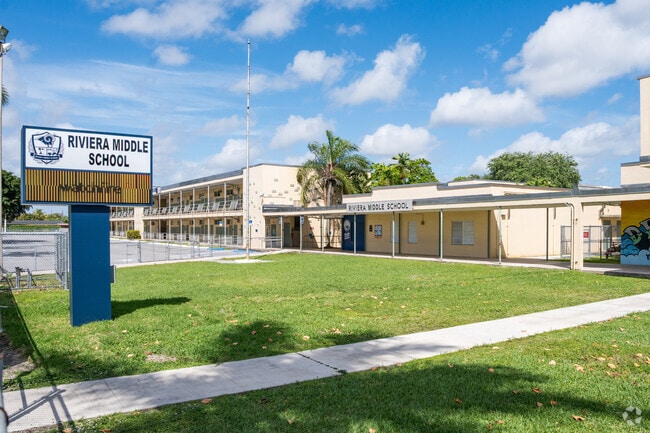 Riviera Middle School offers education to students that have finished their elementary studies.