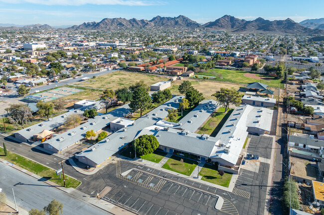 Phoenix's Desert View Elementary fosters creativity and academic excellence.