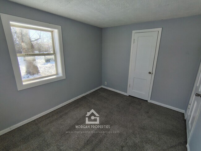 2216 E Cornell Ave, Muncie, IN 47303 - photo 5