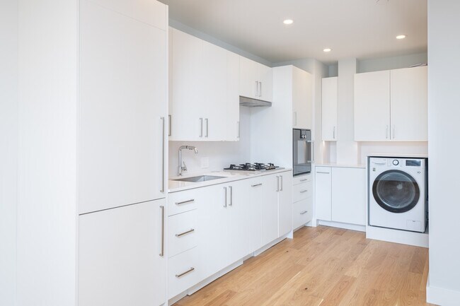 1410 Columbia Rd unit 10A ADA, South Boston, MA 02127 - photo 2