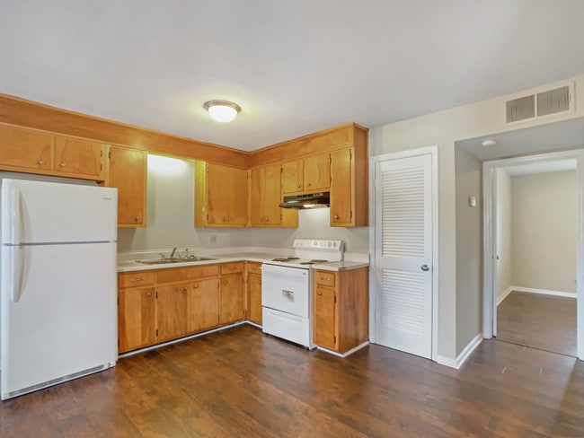 Magnolia Place, Tuscaloosa, AL 35405 - photo 6