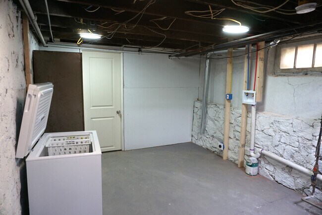 1550 Warren St unit 1, Allentown, PA 18102 - photo 6