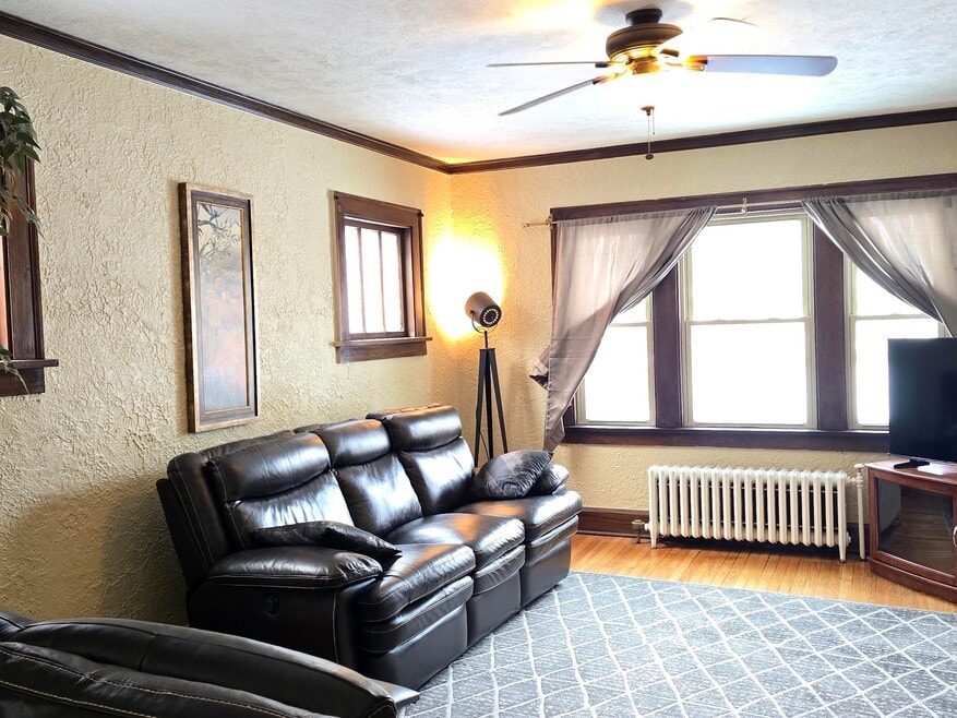 1913 Douglas St unit 1913 Douglas Street, Rockford, IL 61103 - photo 1